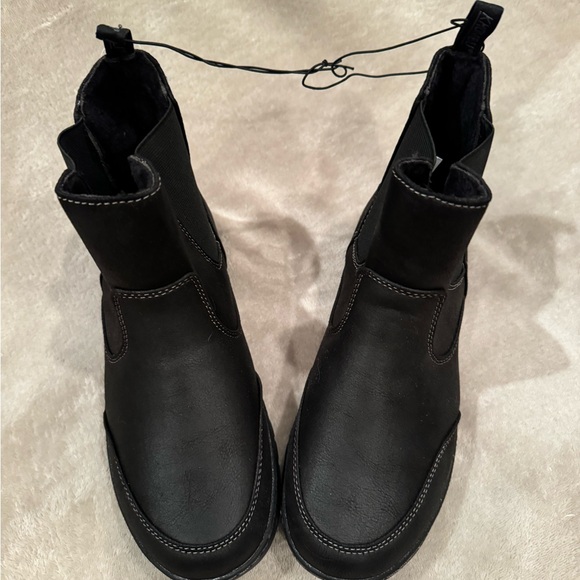 New Khombu Women’s Charlotte Ankle boot, size 9 - Picture 3 of 6